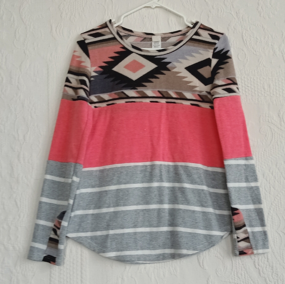 7th Ray Pink Tribal Knit Crew Neck Sweater Lightweight Soft Dopamine Western SM - Picture 15 of 15